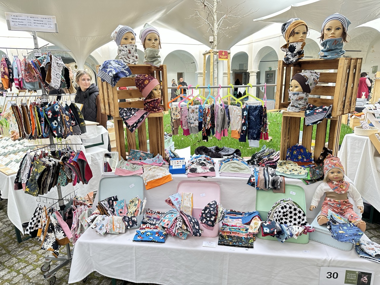 🌸 Frühlingszauber am Kunst- & Handwerksmarkt – Picknicker ist wieder mit dabei! 🌼
